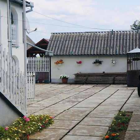 Садиба Анна - Термальні Води Косино Zapson エクステリア 写真