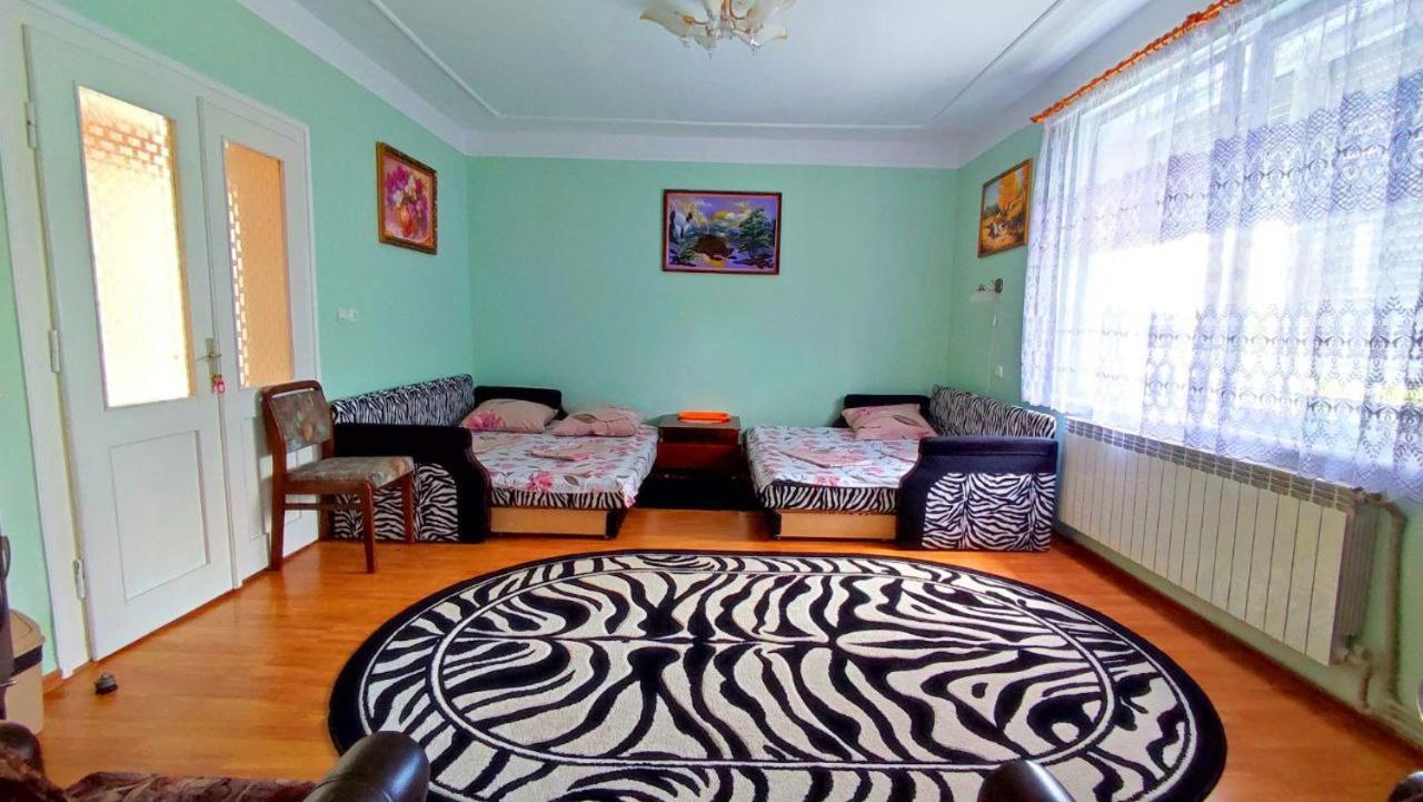 Садиба Анна - Термальні Води Косино Zapson エクステリア 写真